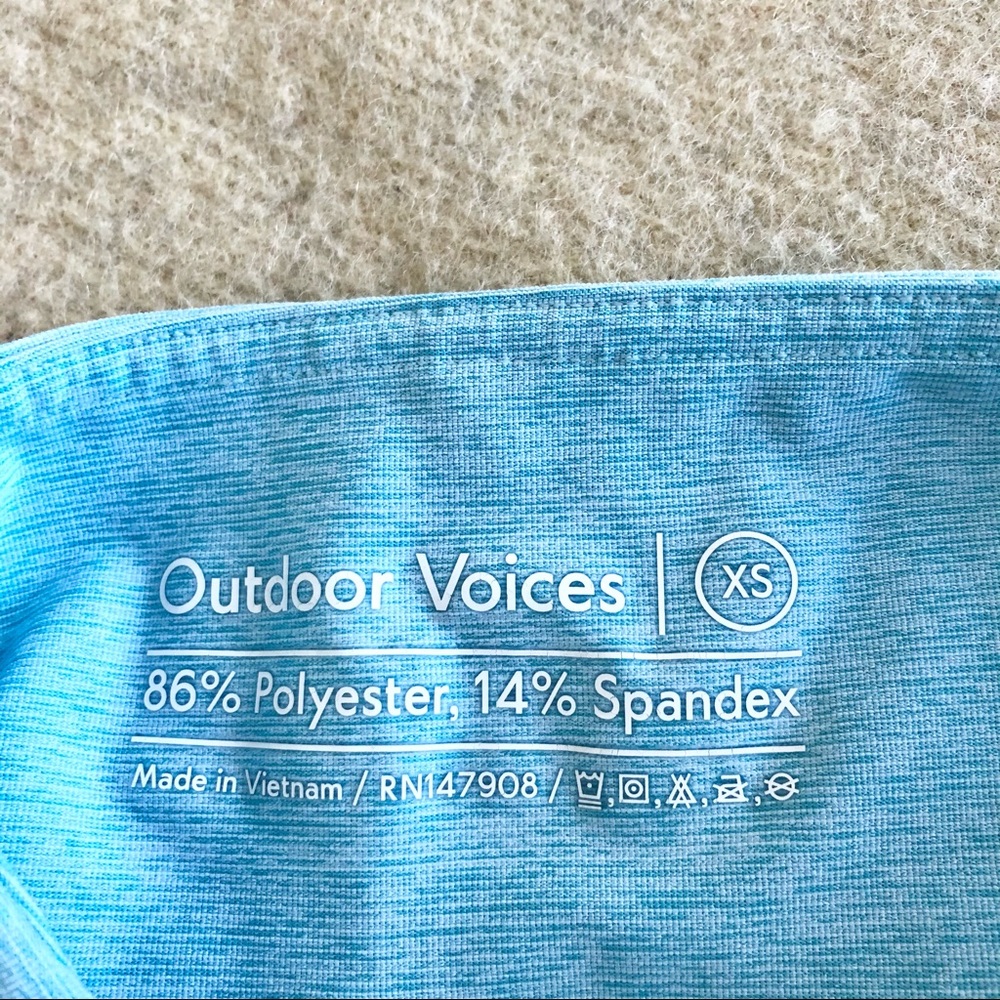Outdoor voices baby blue 7/8 leggings - Picture 5 of 8